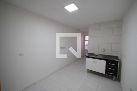Sala/Cozinha de kitnet/studio para alugar com 1 quarto, 10m² em Cruzeiro, São José dos Pinhais