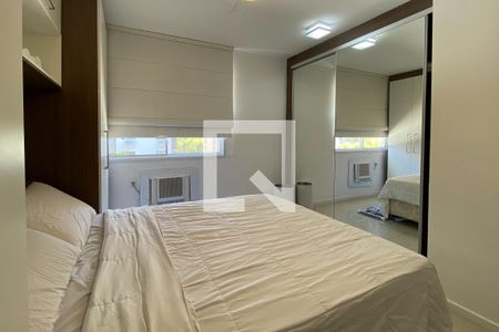 Apartamento à venda com 77m², 3 quartos e 1 vaga Apartamento à venda com 77m², 3 quartos e 1 vagaSuíte