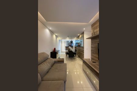 Apartamento à venda com 77m², 3 quartos e 1 vaga Apartamento à venda com 77m², 3 quartos e 1 vagaSala