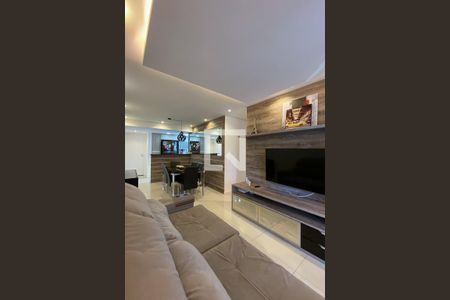 Apartamento à venda com 77m², 3 quartos e 1 vaga Apartamento à venda com 77m², 3 quartos e 1 vagaSala