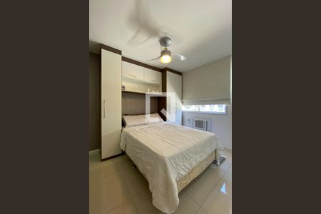 Apartamento à venda com 77m², 3 quartos e 1 vaga Apartamento à venda com 77m², 3 quartos e 1 vagaSuíte