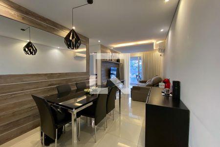 Apartamento à venda com 77m², 3 quartos e 1 vaga Apartamento à venda com 77m², 3 quartos e 1 vagaSala