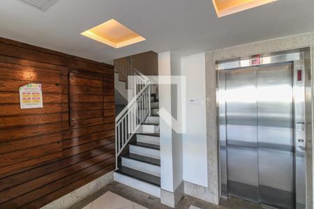 Apartamento à venda com 90m², 2 quartos e 1 vagaÁrea comum