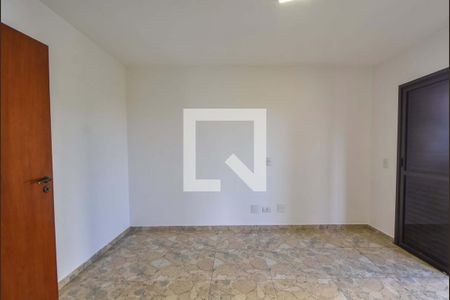 Apartamento à venda com 107m², 4 quartos e 2 vagasSuíte 03