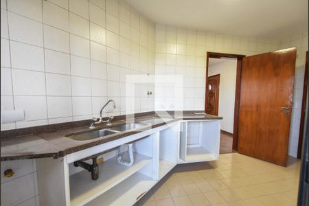 Apartamento à venda com 107m², 4 quartos e 2 vagasCozinha