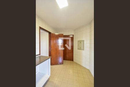 Apartamento à venda com 107m², 4 quartos e 2 vagasCozinha