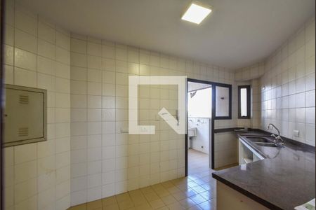 Apartamento à venda com 107m², 4 quartos e 2 vagasCozinha