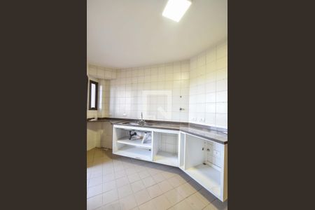 Apartamento à venda com 107m², 4 quartos e 2 vagasCozinha