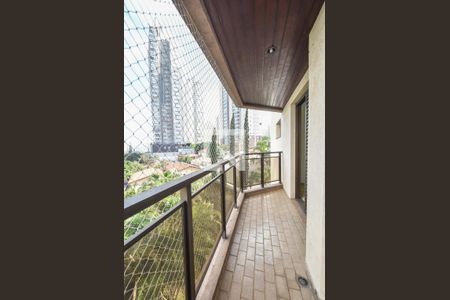 Apartamento à venda com 107m², 4 quartos e 2 vagasVaranda Suíte 02