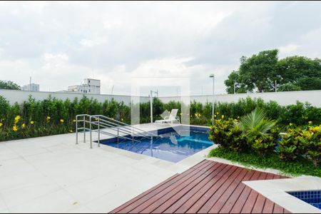 Apartamento à venda com 101m², 3 quartos e 2 vagas Apartamento à venda com 101m², 3 quartos e 2 vagasÁrea comum - Piscina