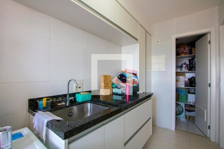 Apartamento à venda com 101m², 3 quartos e 2 vagas Apartamento à venda com 101m², 3 quartos e 2 vagasÁrea de serviço