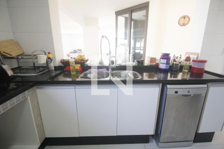 Apartamento à venda com 408m², 3 quartos e 4 vagasPia