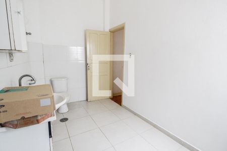 Apartamento para alugar com 60m², 2 quartos e sem vagaBanheiro 