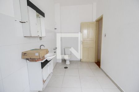 Apartamento para alugar com 60m², 2 quartos e sem vagaBanheiro 