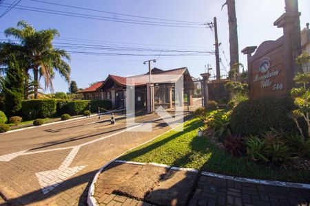 Casa de condomínio à venda com 186m², 3 quartos e 3 vagas Casa de condomínio à venda com 186m², 3 quartos e 3 vagasFachada
