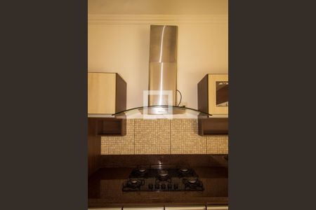 Casa de condomínio à venda com 186m², 3 quartos e 3 vagas Casa de condomínio à venda com 186m², 3 quartos e 3 vagasCozinha e Área de Serviço