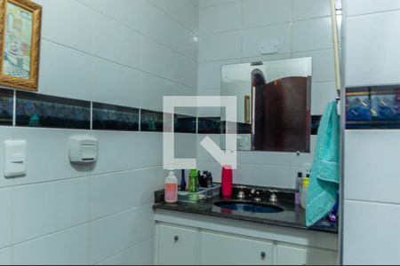 Casa à venda com 142m², 2 quartos e 2 vagasBanheiro