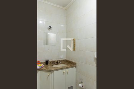 Casa à venda com 142m², 2 quartos e 2 vagasBanheiro de Serviço