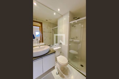 Apartamento à venda com 60m², 2 quartos e 1 vaga Apartamento à venda com 60m², 2 quartos e 1 vagaBanheiro