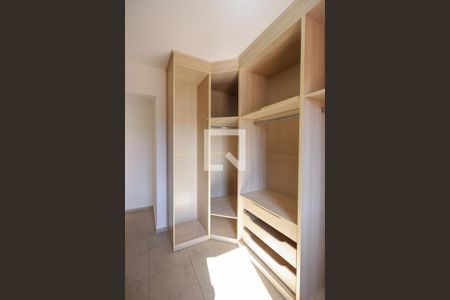 Casa de condomínio para alugar com 75m², 3 quartos e 2 vagasCloset