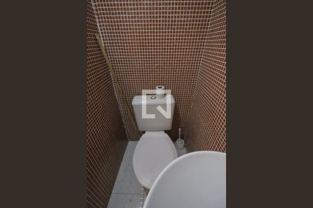 Lavabo de casa de condomínio para alugar com 3 quartos, 75m² em Jaraguá, São Paulo