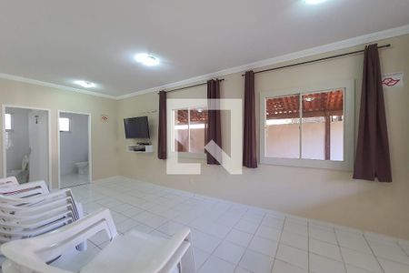 Casa de condomínio para alugar com 75m², 3 quartos e 2 vagasÁrea comum - Salão de festas