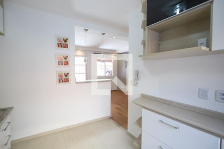 Casa de condomínio para alugar com 75m², 3 quartos e 2 vagasCozinha