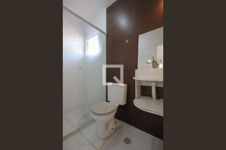 Casa de condomínio para alugar com 75m², 3 quartos e 2 vagasBanheiro