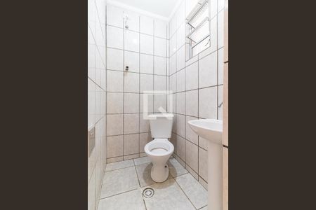 Casa à venda com 230m², 3 quartos e 2 vagasBanheiro de serviço