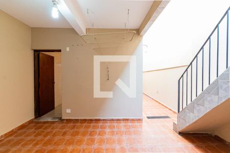 Casa à venda com 230m², 3 quartos e 2 vagasQuintal