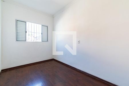 Quarto 2 de casa para alugar com 2 quartos, 45m² em Vila Fachini, São Paulo