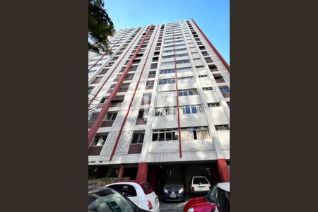 Apartamento para alugar com 98m², 2 quartos e 1 vagaFachada