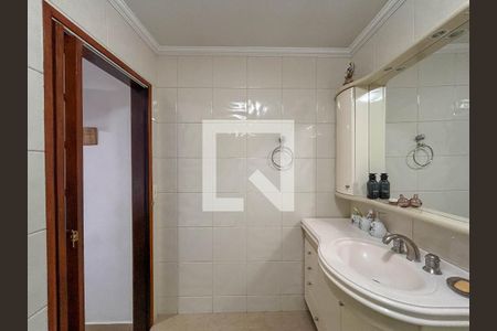 Casa à venda com 232m², 5 quartos e 2 vagasBanheiro da Suíte