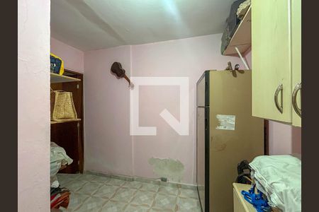 Casa à venda com 232m², 5 quartos e 2 vagasQuarto de Serviço