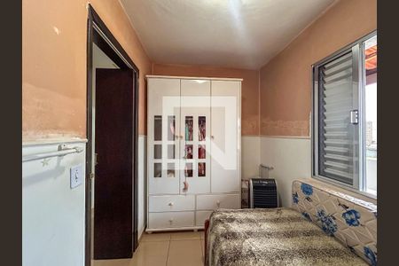 Casa à venda com 232m², 5 quartos e 2 vagasQuarto 2