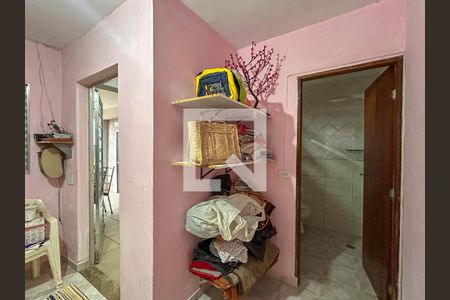 Casa à venda com 232m², 5 quartos e 2 vagasQuarto de Serviço