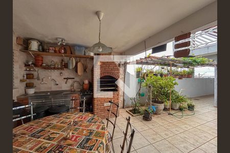 Casa à venda com 232m², 5 quartos e 2 vagasÁrea de Serviço/ Área gourmet/ Quintal