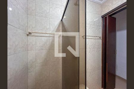 Casa à venda com 232m², 5 quartos e 2 vagasBanheiro 2