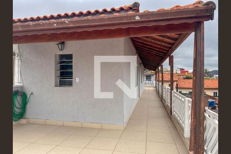 Casa à venda com 232m², 5 quartos e 2 vagasVaranda/ Quintal 