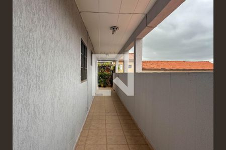Casa à venda com 232m², 5 quartos e 2 vagasCorredor externo