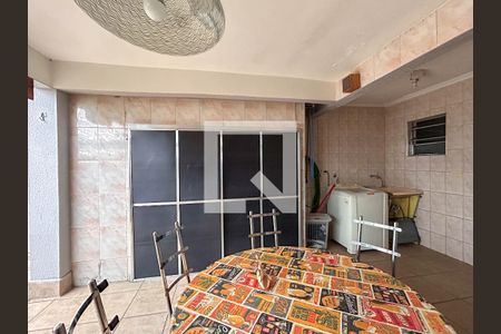 Casa à venda com 232m², 5 quartos e 2 vagasÁrea de Serviço/ Área gourmet/ Quintal