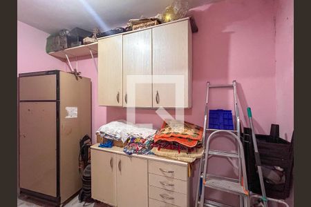 Casa à venda com 232m², 5 quartos e 2 vagasQuarto de Serviço