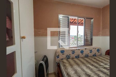 Casa à venda com 232m², 5 quartos e 2 vagasQuarto 2