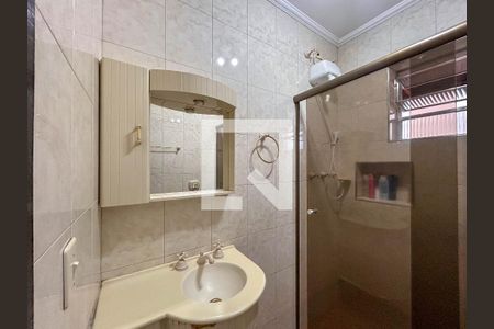 Casa à venda com 232m², 5 quartos e 2 vagasBanheiro 2