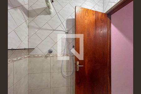 Casa à venda com 232m², 5 quartos e 2 vagasBanheiro de serviço