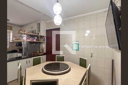 Casa à venda com 232m², 5 quartos e 2 vagasCozinha