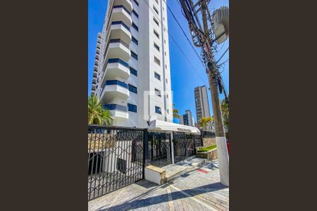 Apartamento à venda com 150m², 3 quartos e 2 vagasFachada e portaria