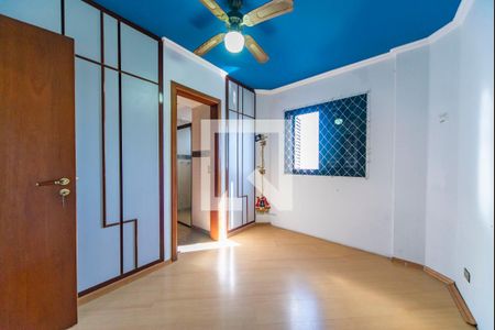 Apartamento à venda com 150m², 3 quartos e 2 vagasQuarto 2