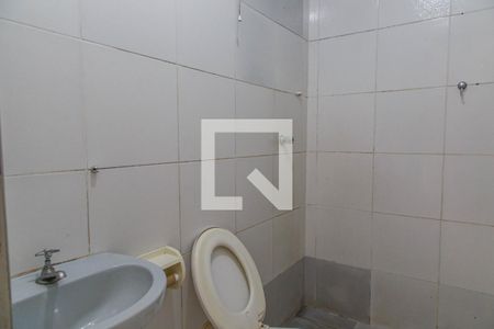 Banheiro de casa para alugar com 1 quarto, 33m² em Vila Prudente, São Paulo