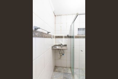 Casa à venda com 300m², 5 quartos e 5 vagas Casa à venda com 300m², 5 quartos e 5 vagasEdícula - Banheiro da Suíte 1